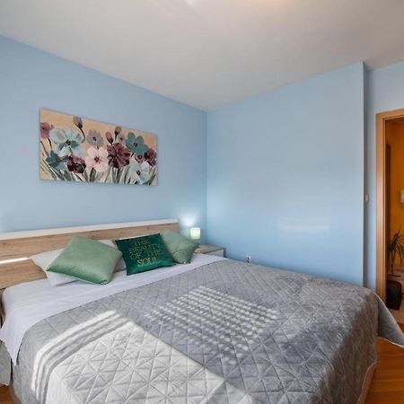 Apartman Silvija Осиек Экстерьер фото