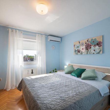 Apartman Silvija Осиек Экстерьер фото